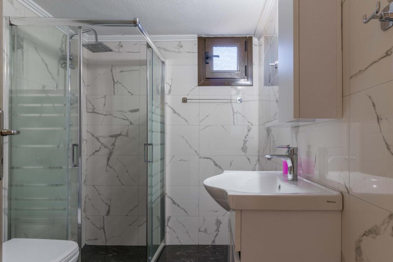 Seaside Serenity Suite In Loutra كاتو الميري المظهر الخارجي الصورة